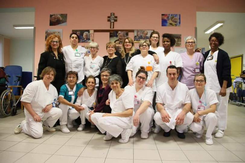 Foto di gruppo operatori, Sindaco e Assessore alla CRA "Jus Pascendi"